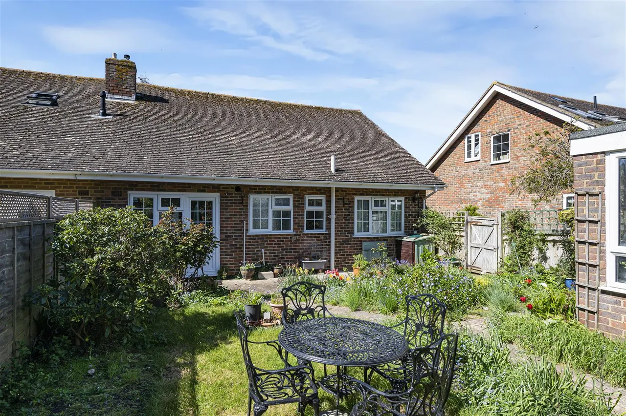 Steyning Close, Seaford, photo 18