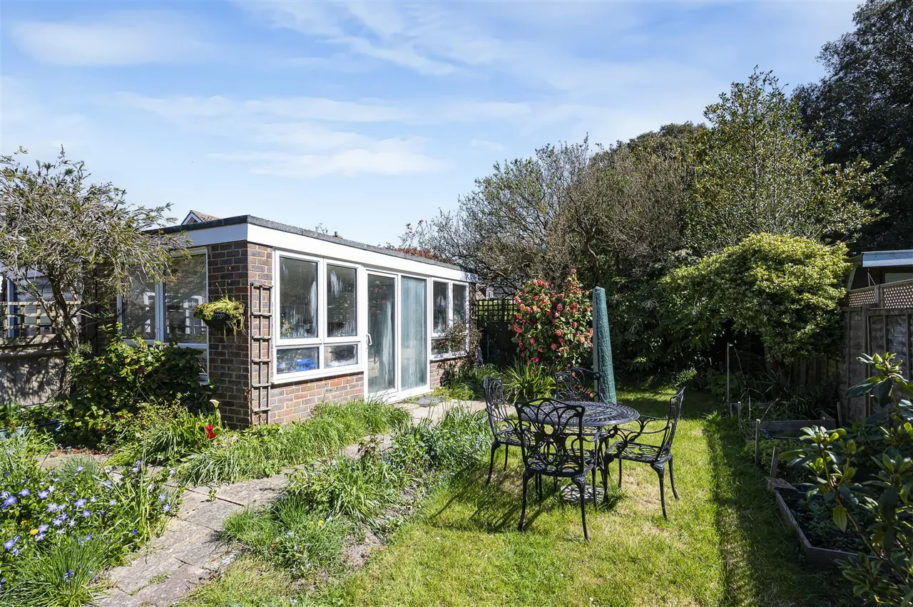 Steyning Close, Seaford, photo 4