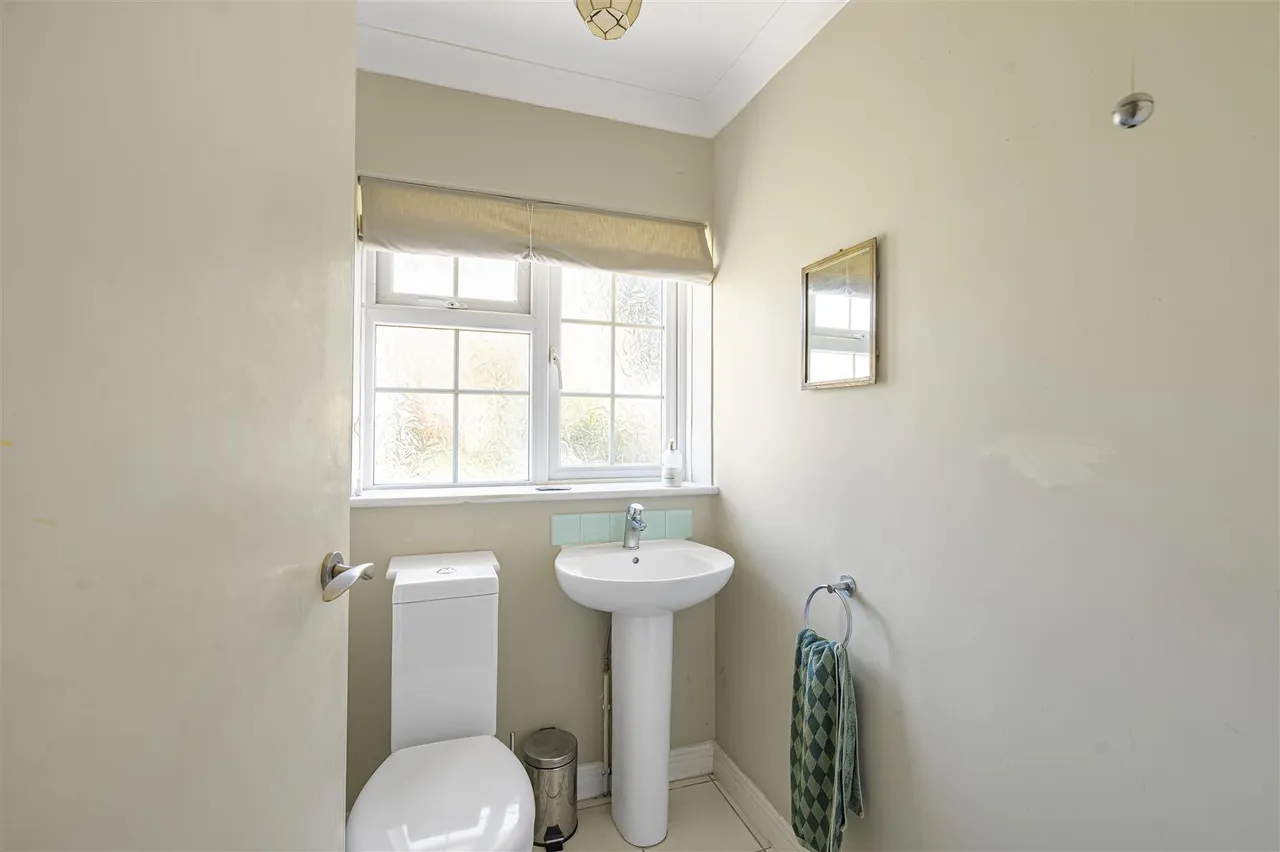 Steyning Close, Seaford, photo 16