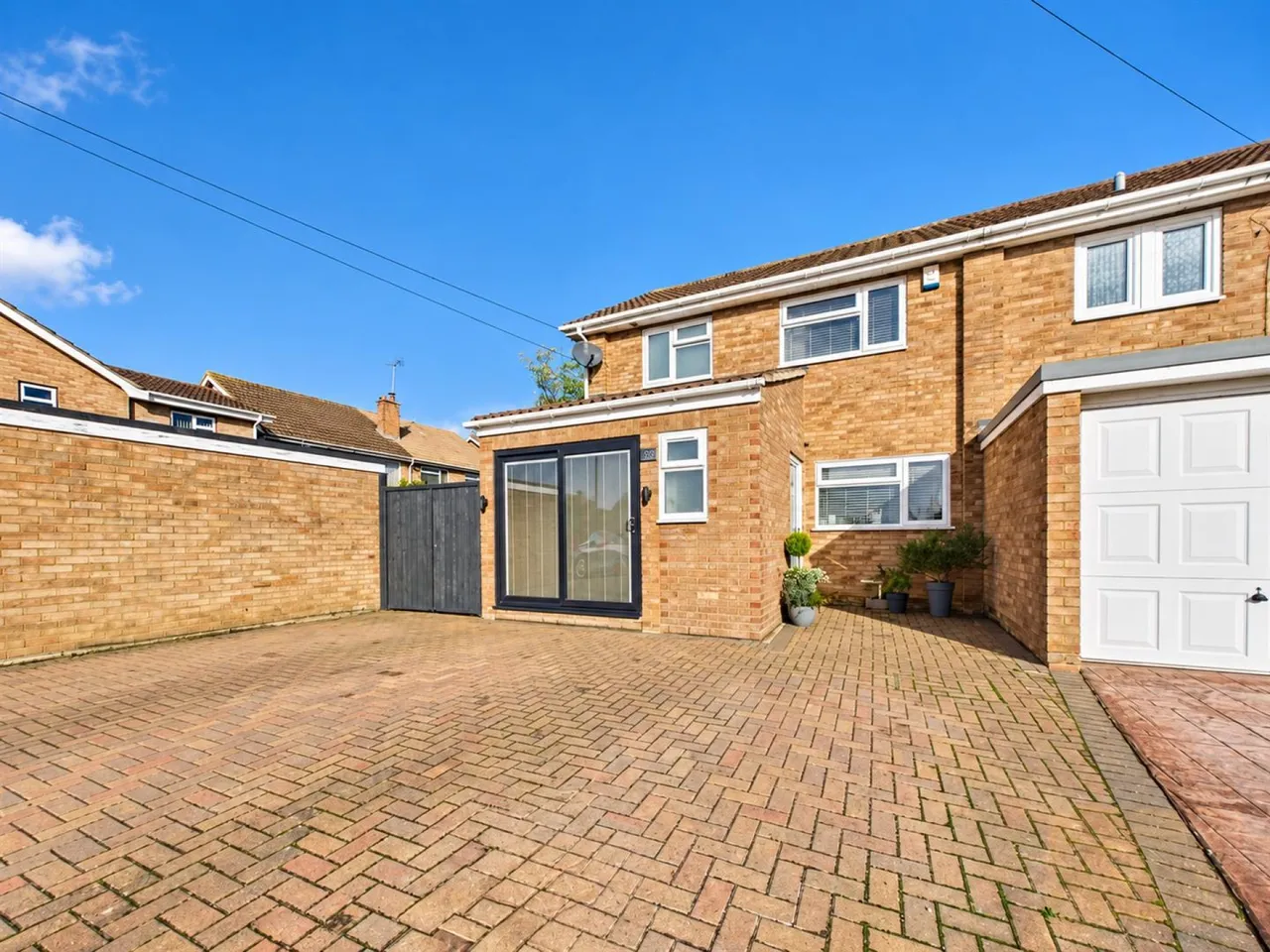 3 bed house for sale, Moselle Drive, Churchdown, GL3