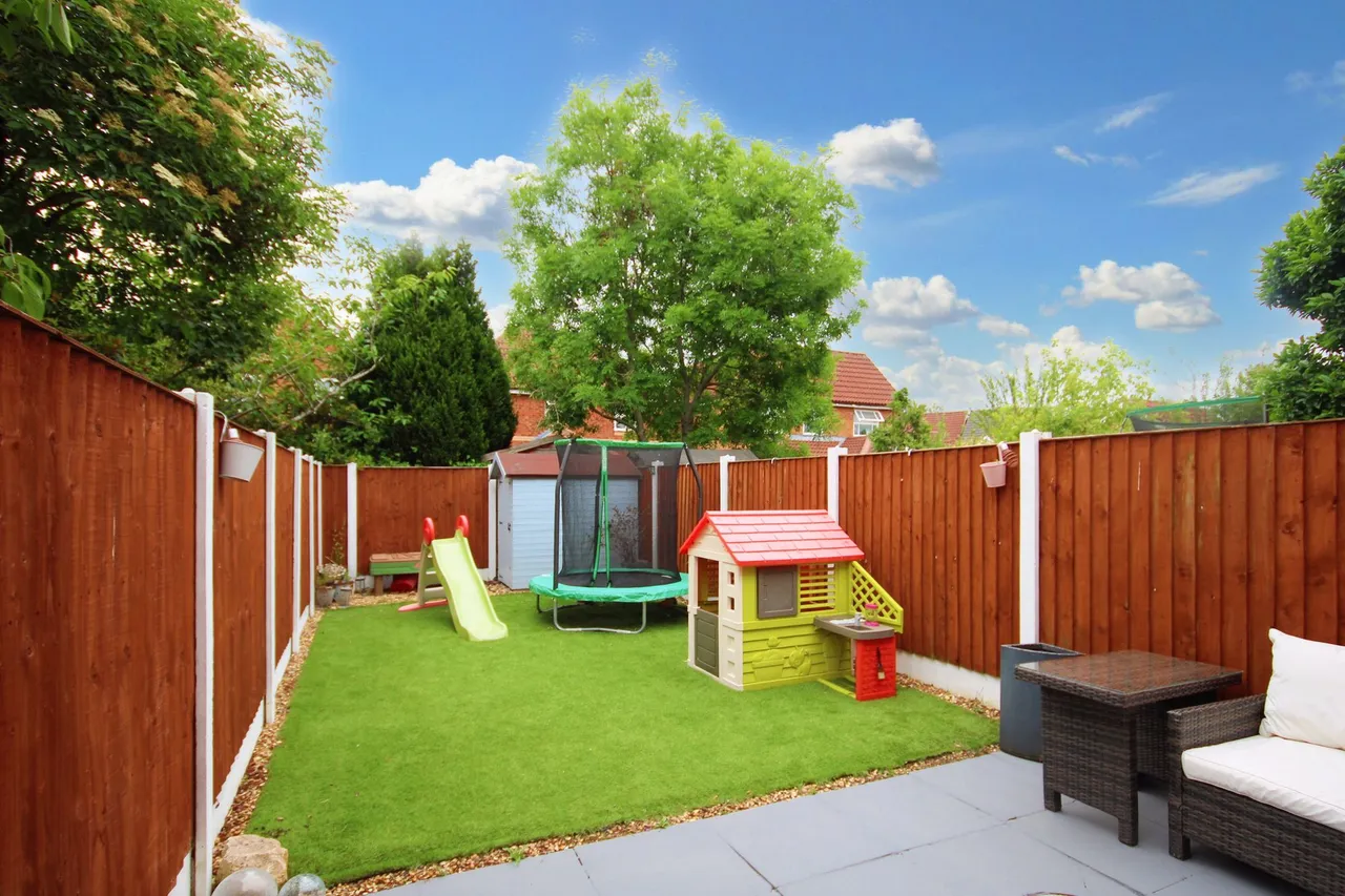 Elmsett Close, Great Sankey, Warrington, Warrington, WA5 3RX, photo 2