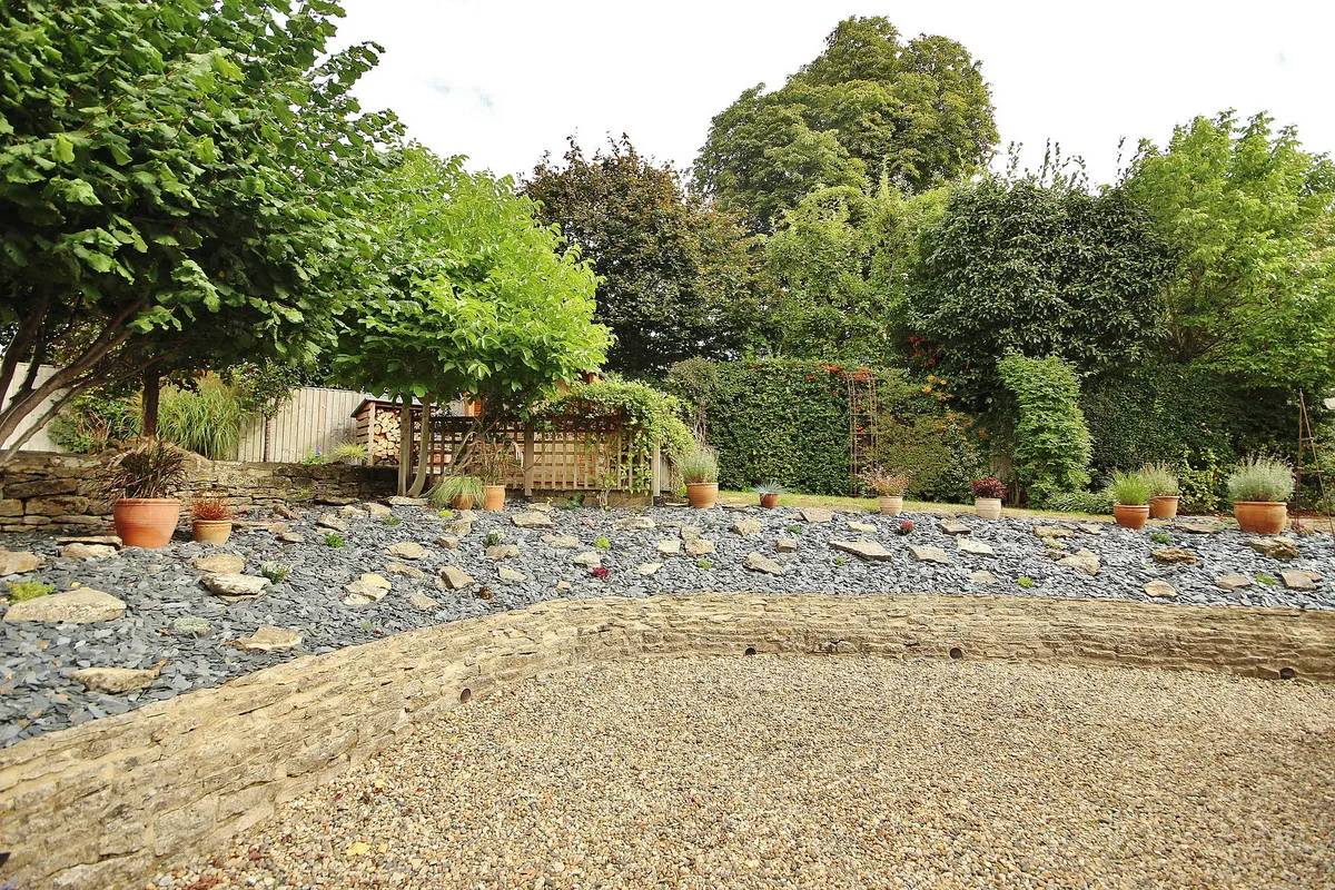 Leafield Road, Crawley, photo 20