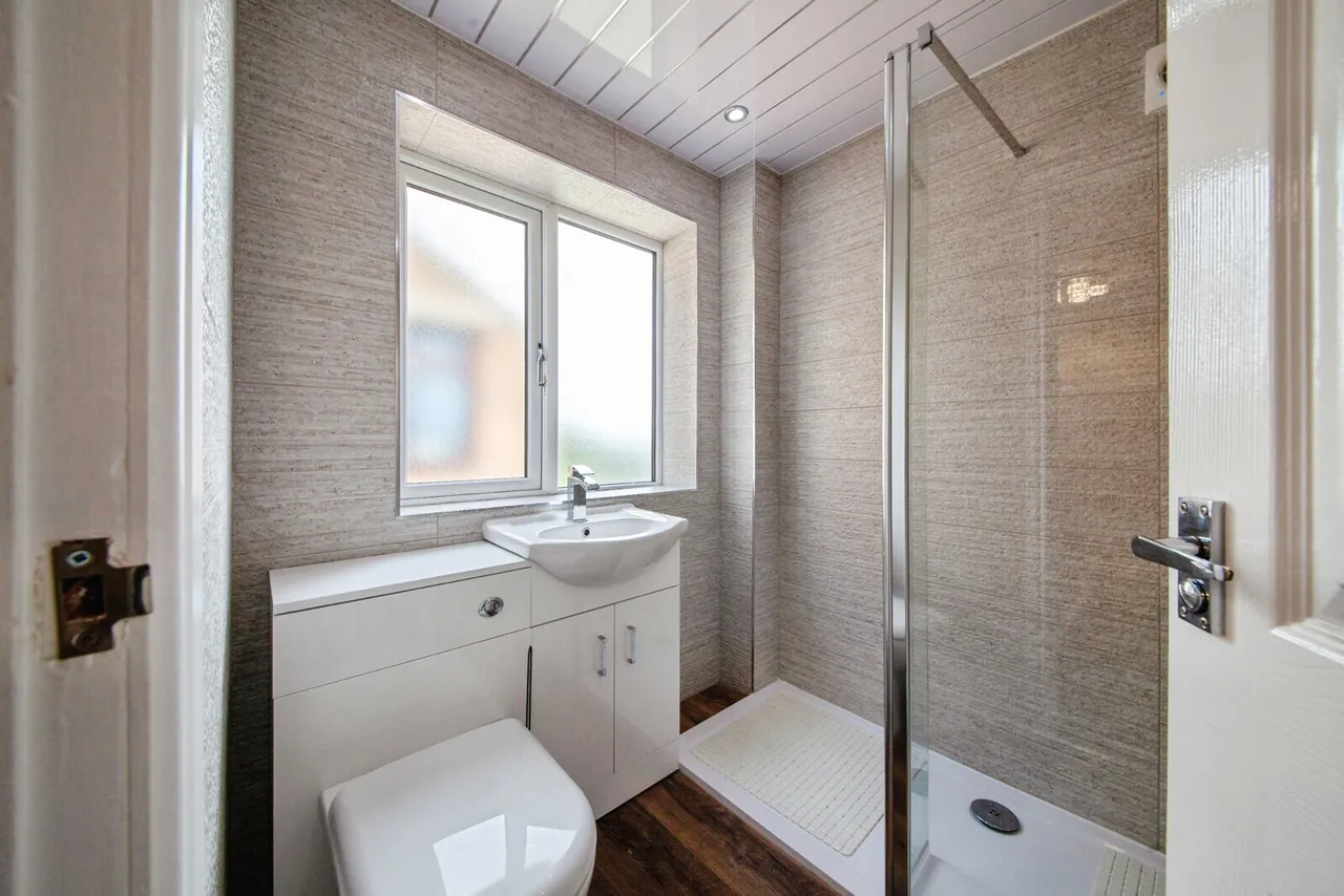 Shirecliffe Road, Sheffield, S5, photo 12
