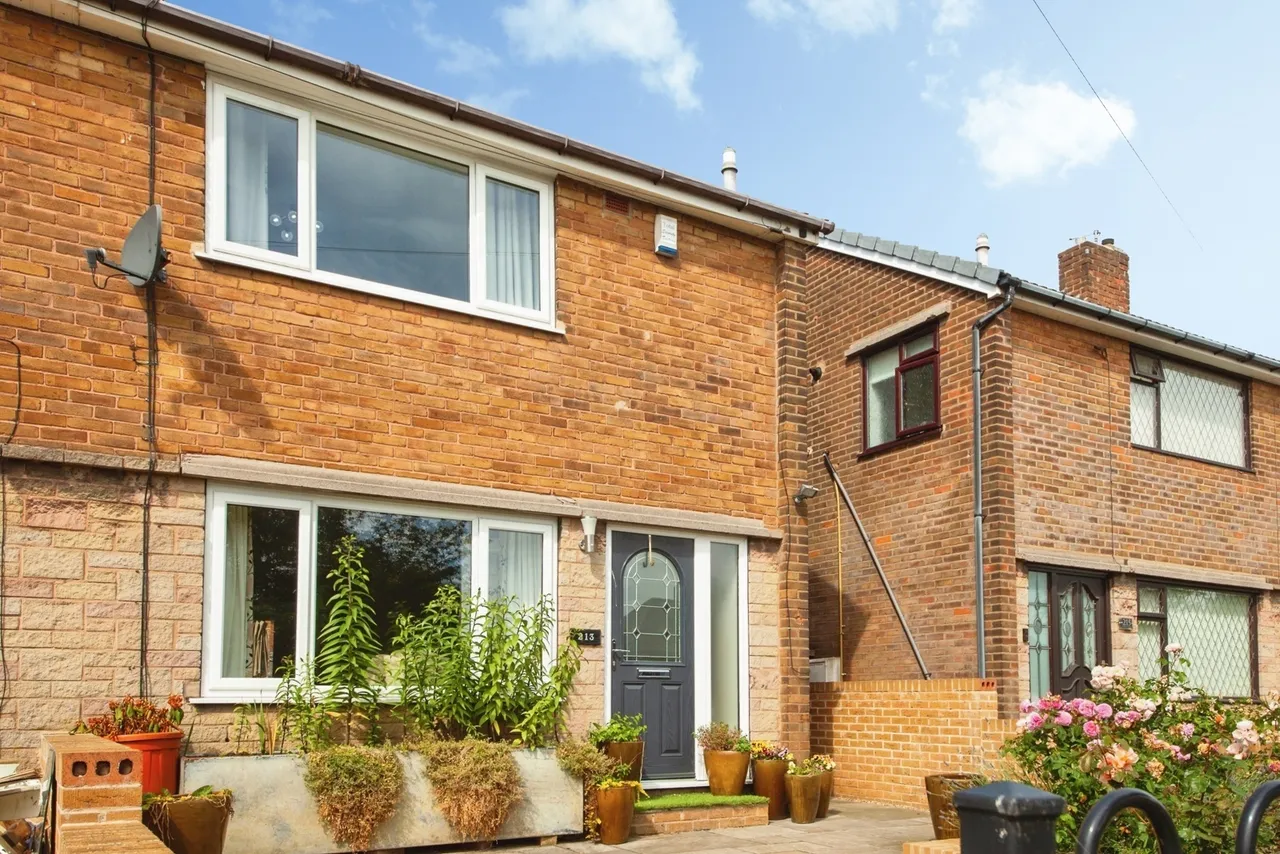 2 bed house for sale — Shirecliffe Road, Sheffield, S5