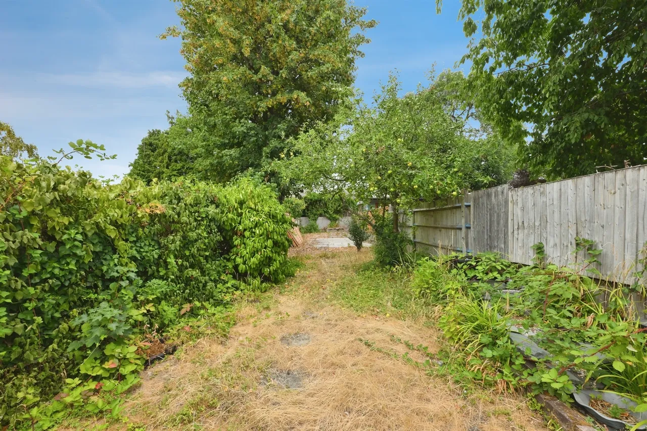 Ruskin Avenue, Waltham Abbey, EN9, photo 11