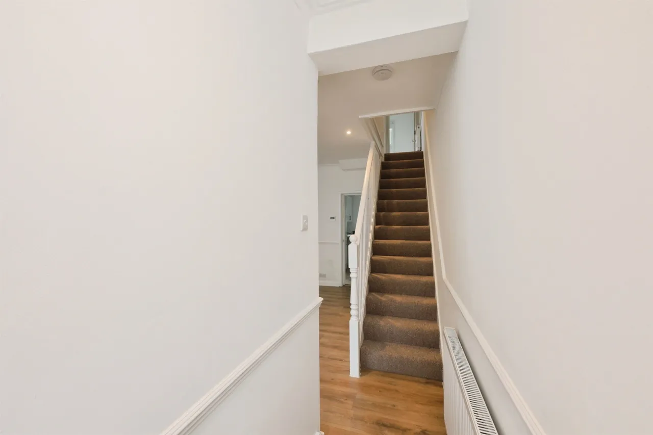 Ruskin Avenue, Waltham Abbey, EN9, photo 5