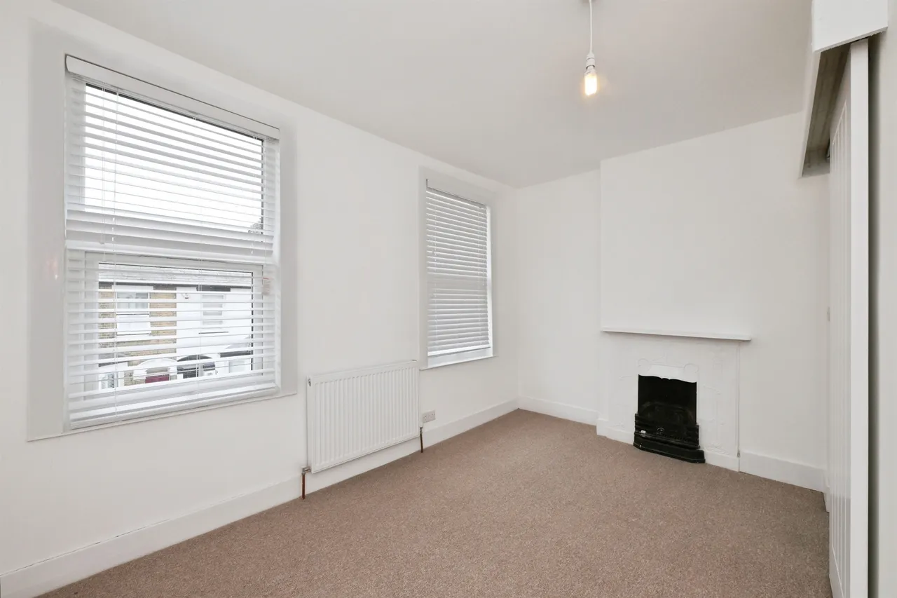 Ruskin Avenue, Waltham Abbey, EN9, photo 13