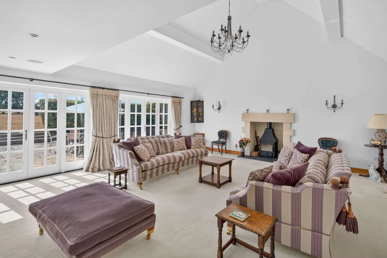 Little London, Berden, Bishop's Stortford, Hertfordshire, CM23 1BB, photo 3