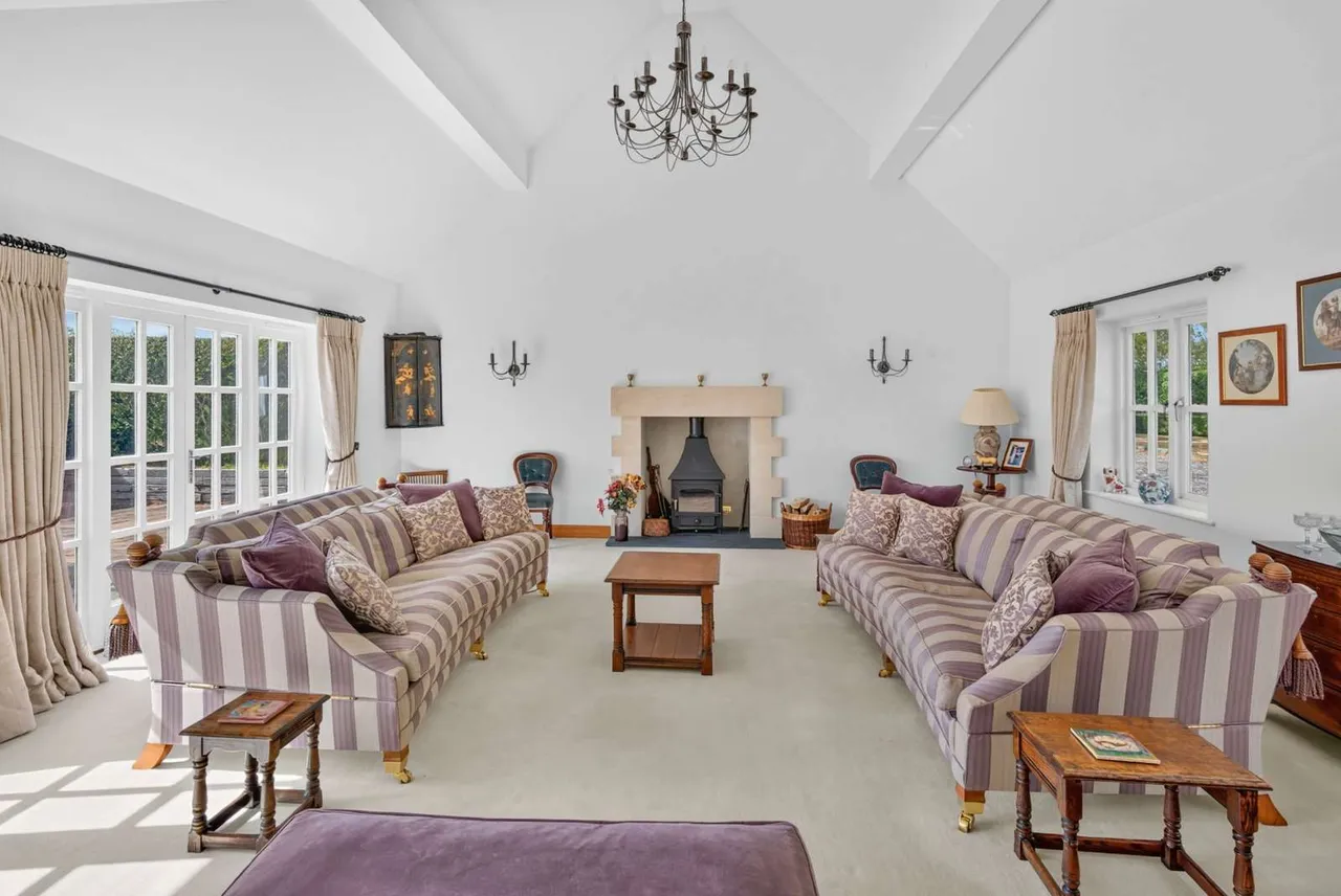 Little London, Berden, Bishop's Stortford, Hertfordshire, CM23 1BB, photo 4
