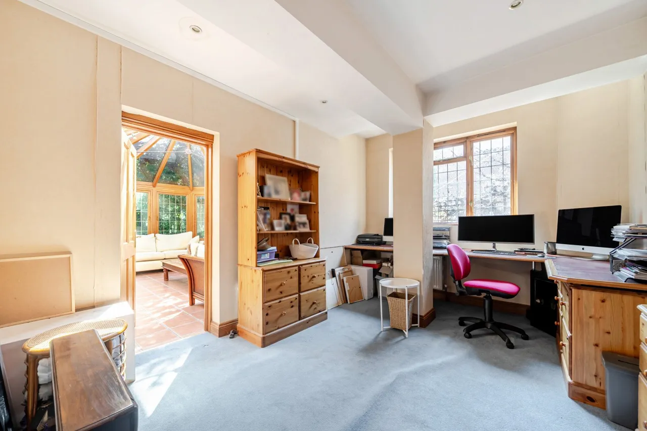 Orpington Road, BR7, photo 24