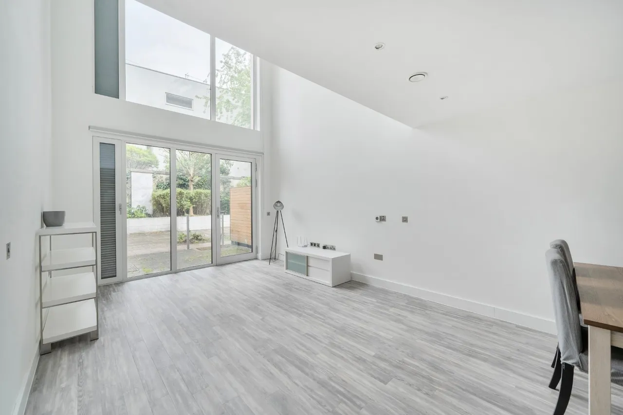 1 bed flat for sale, Junction Road, Tufnell Park, N19