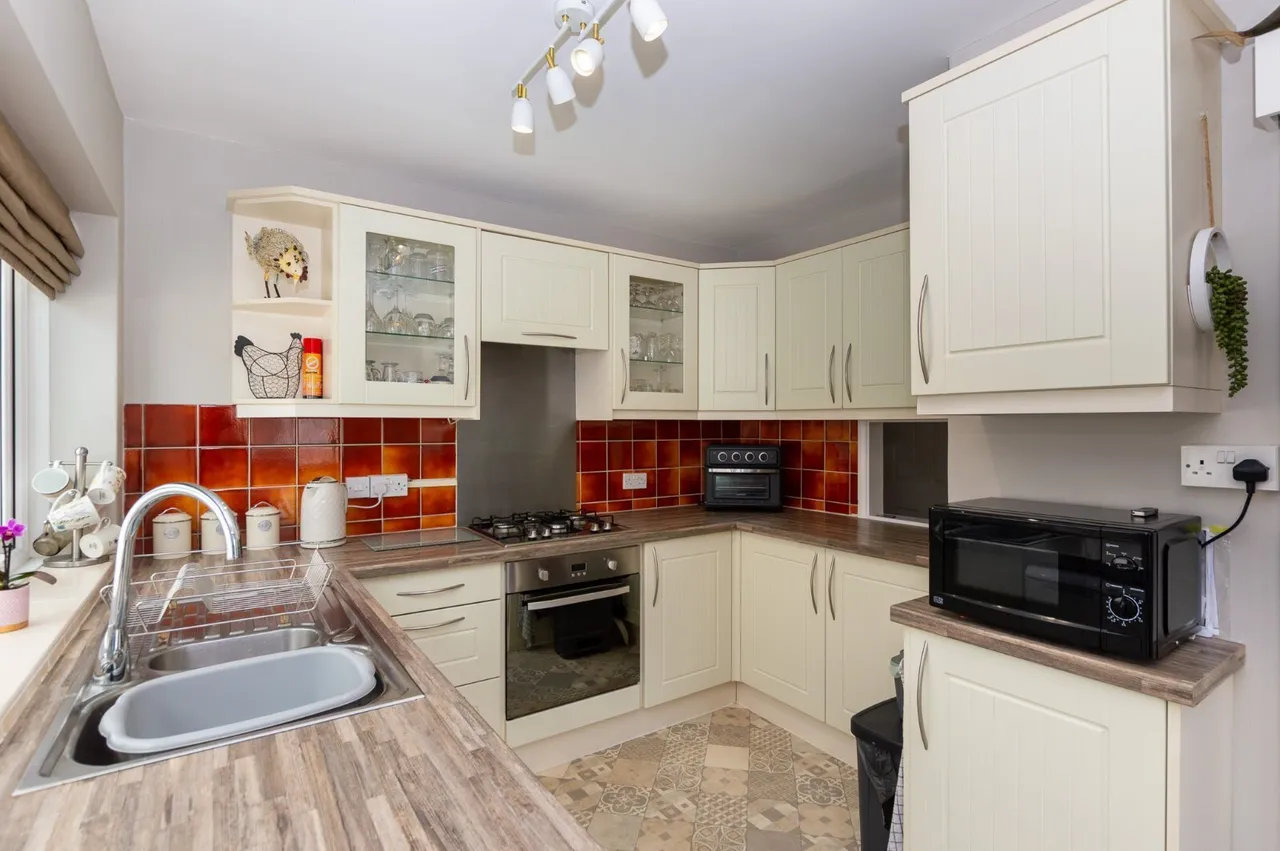 Canterbury Lane, Rhos on Sea, photo 3