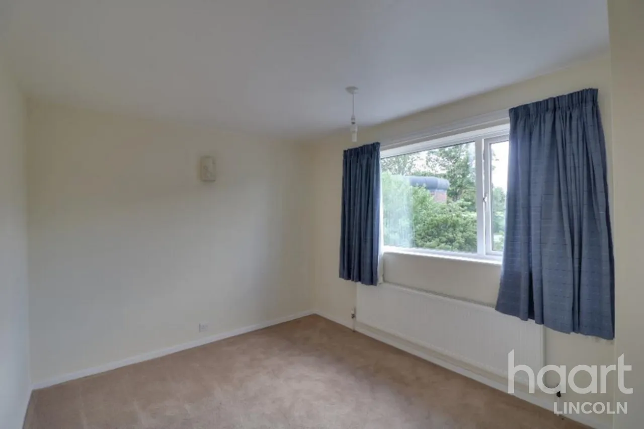 Greetwell Place, LN2, photo 12