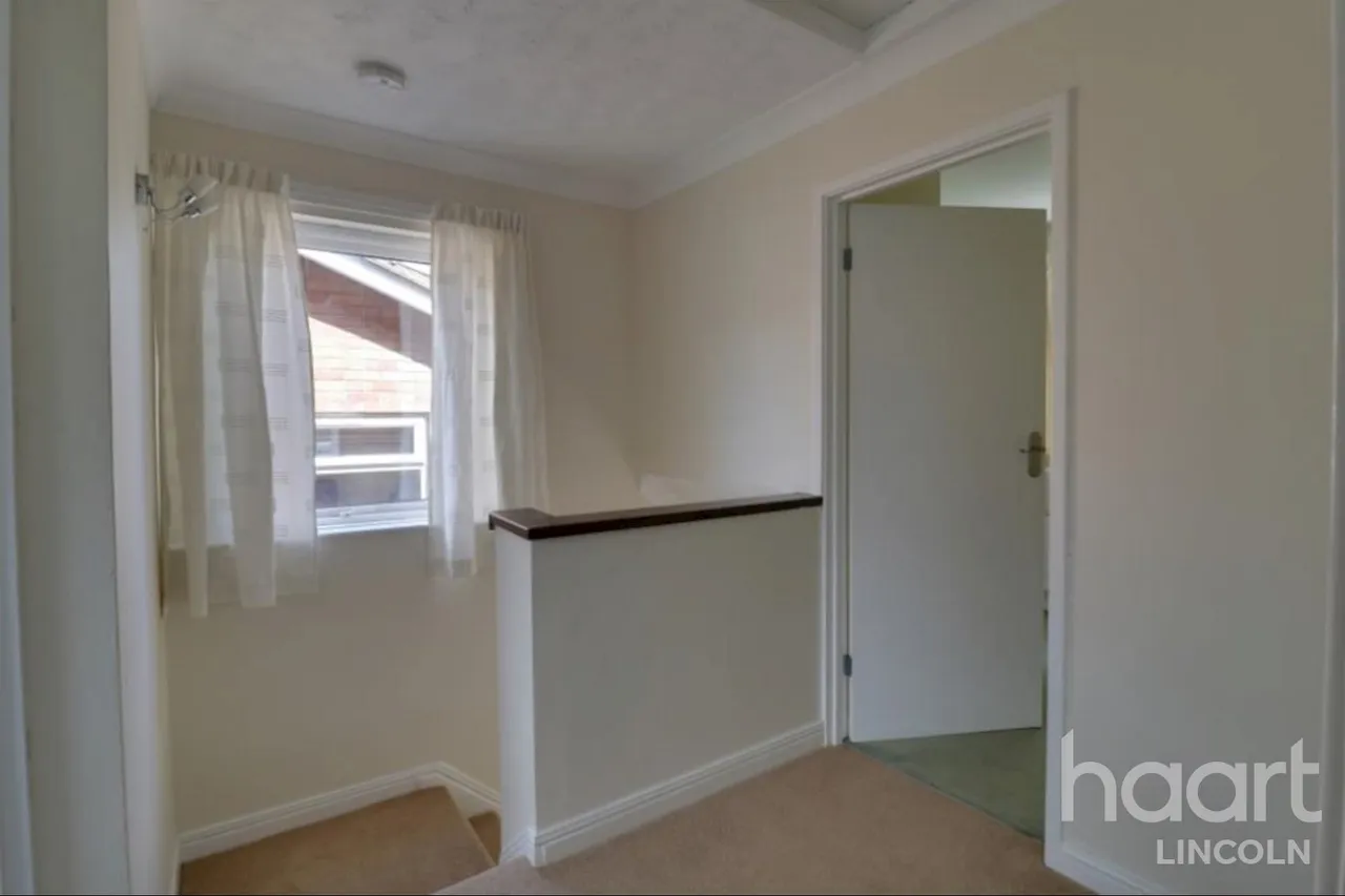 Greetwell Place, LN2, photo 16