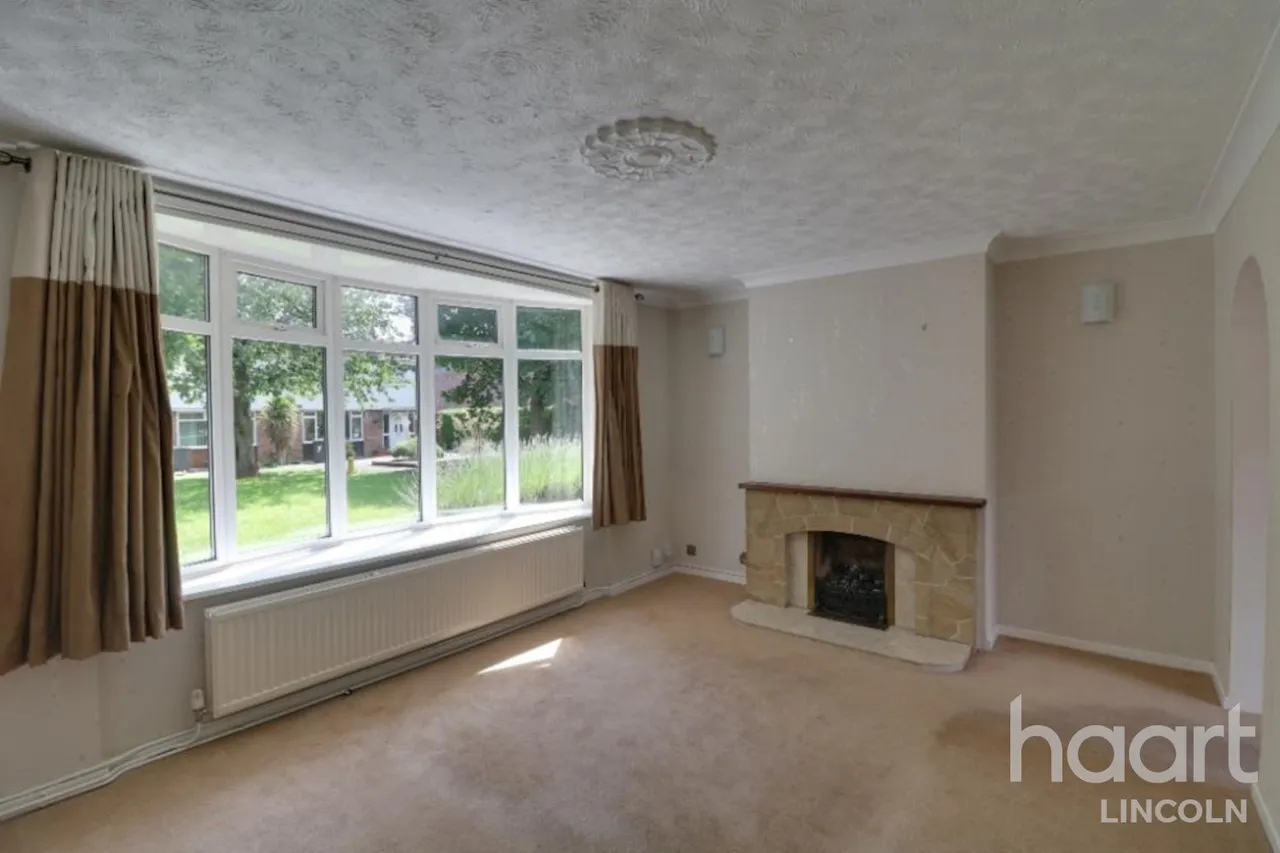 Greetwell Place, LN2, photo 4
