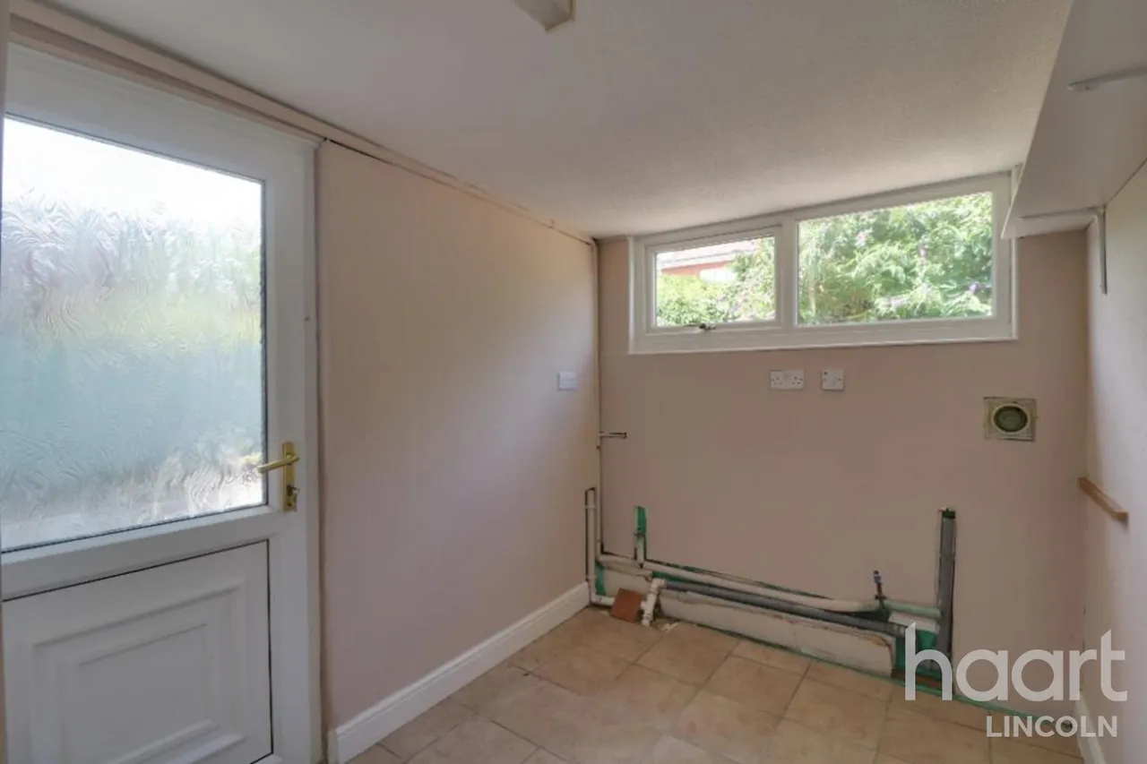 Greetwell Place, LN2, photo 7