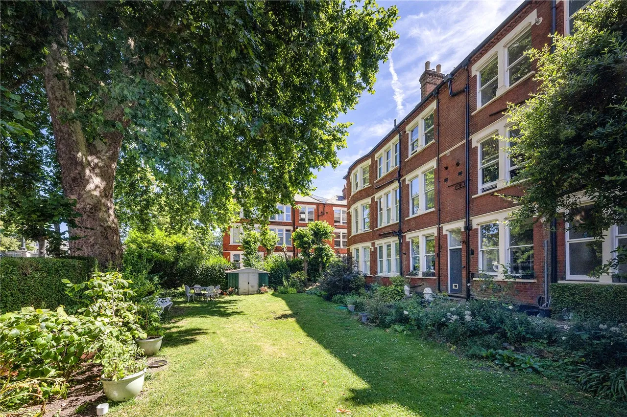 Clevedon Road, TW1, photo 4