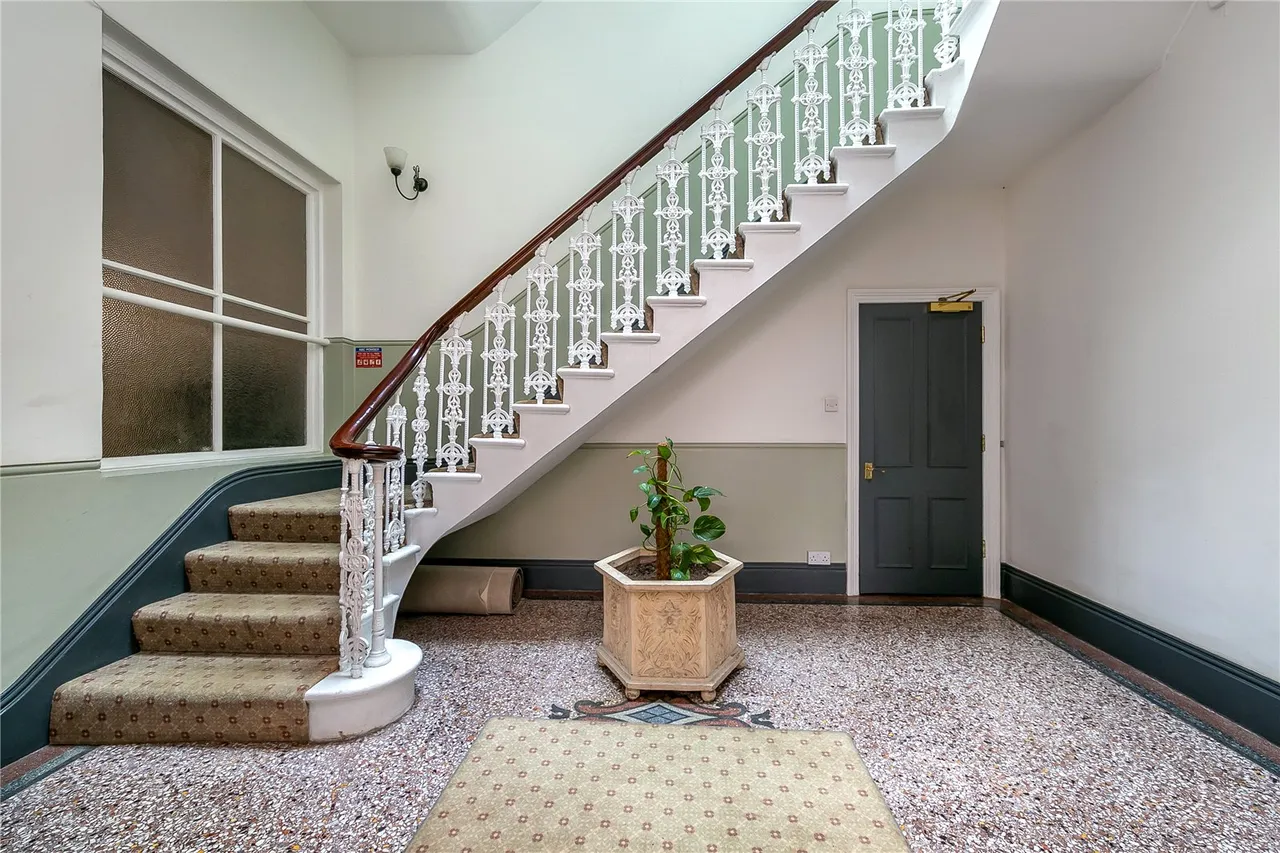 Clevedon Road, TW1, photo 10
