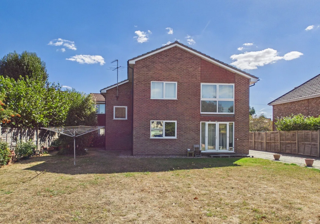 Cumberland Road, Ashford, TW15, photo 8