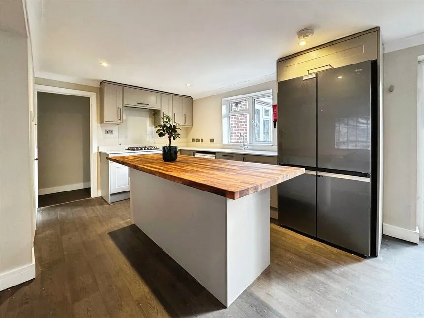 Beagles Wood Road, Pembury, TN2, photo 3