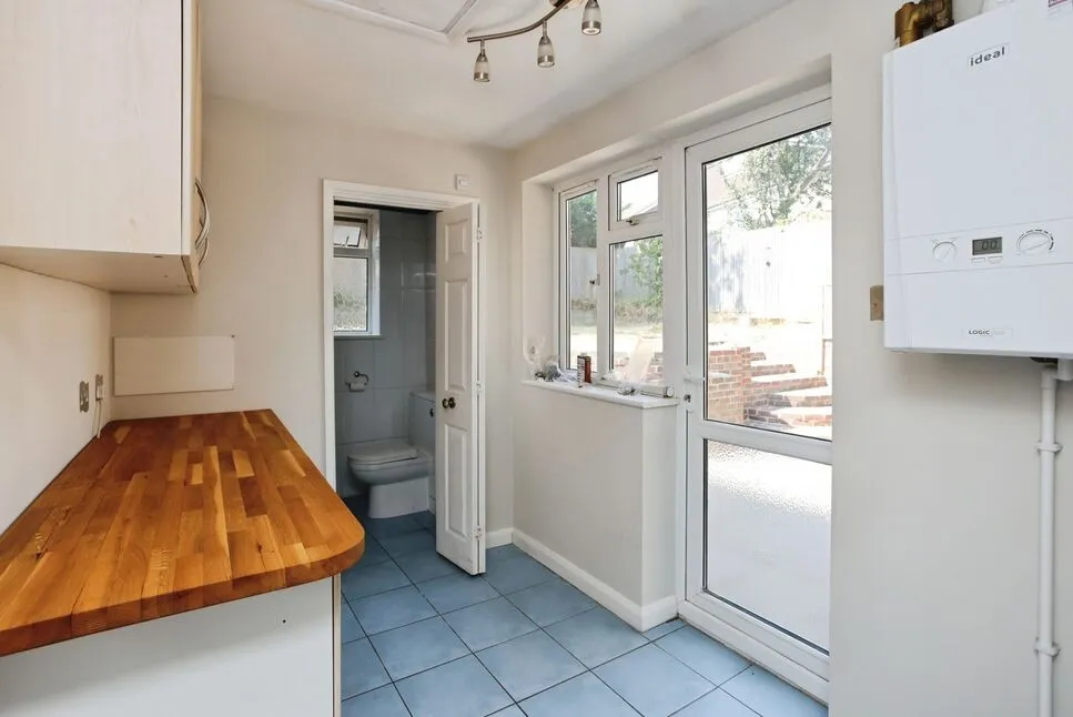 Beagles Wood Road, Pembury, TN2, photo 7