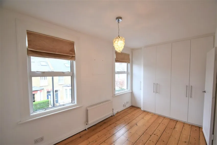 Coombe Road, Chiswick, photo 2