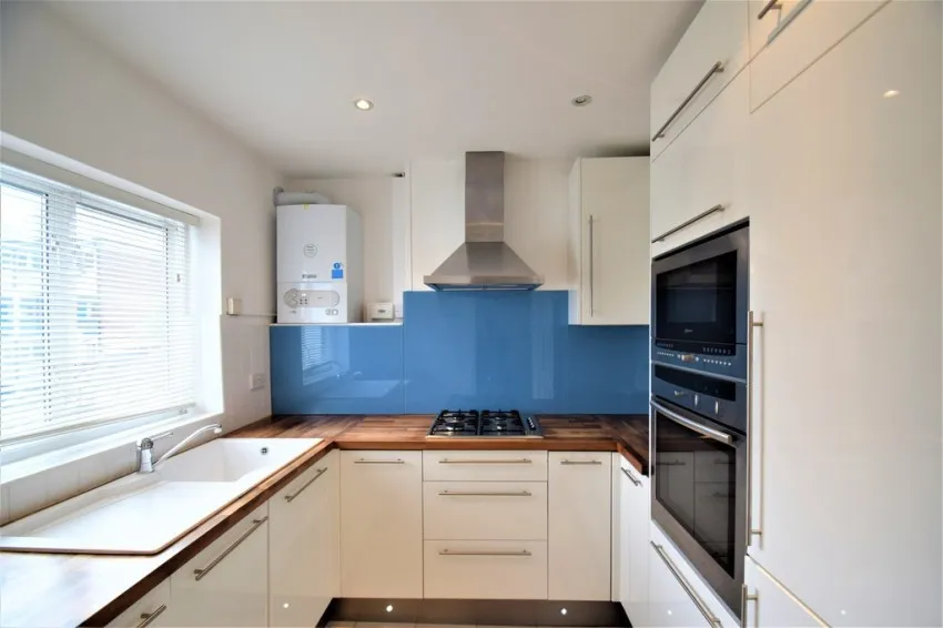 Coombe Road, Chiswick, photo 3