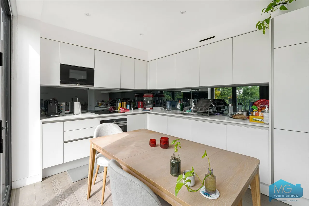 Pinnacle Close, London, N10, photo 5