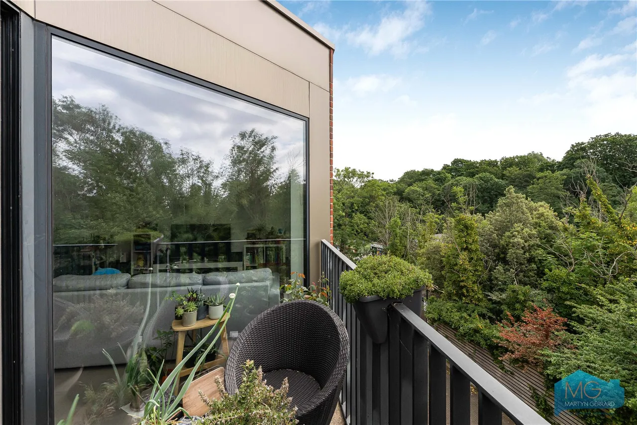 Pinnacle Close, London, N10, photo 8