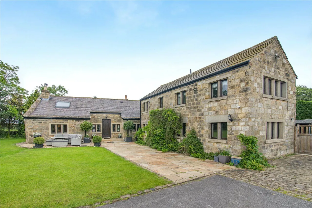 Brackenthwaite Lane, Pannal, Harrogate, North Yorkshire, HG3 1PL, photo 10