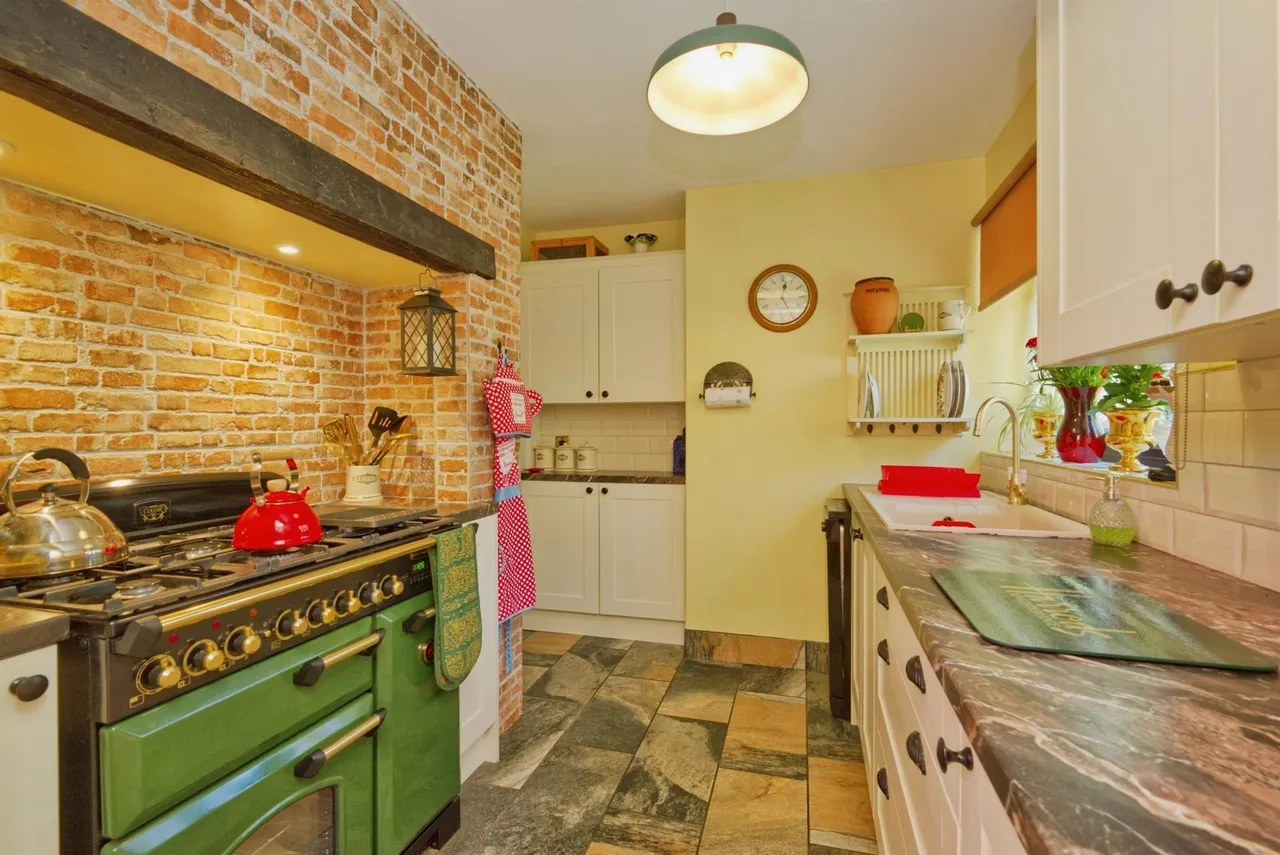 Park Street, Dunster, TA24, photo 3