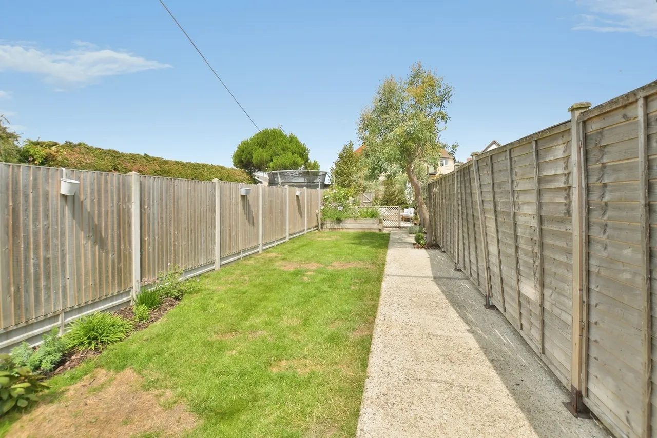 Queens Road, Littlestone, Kent, TN28, photo 10