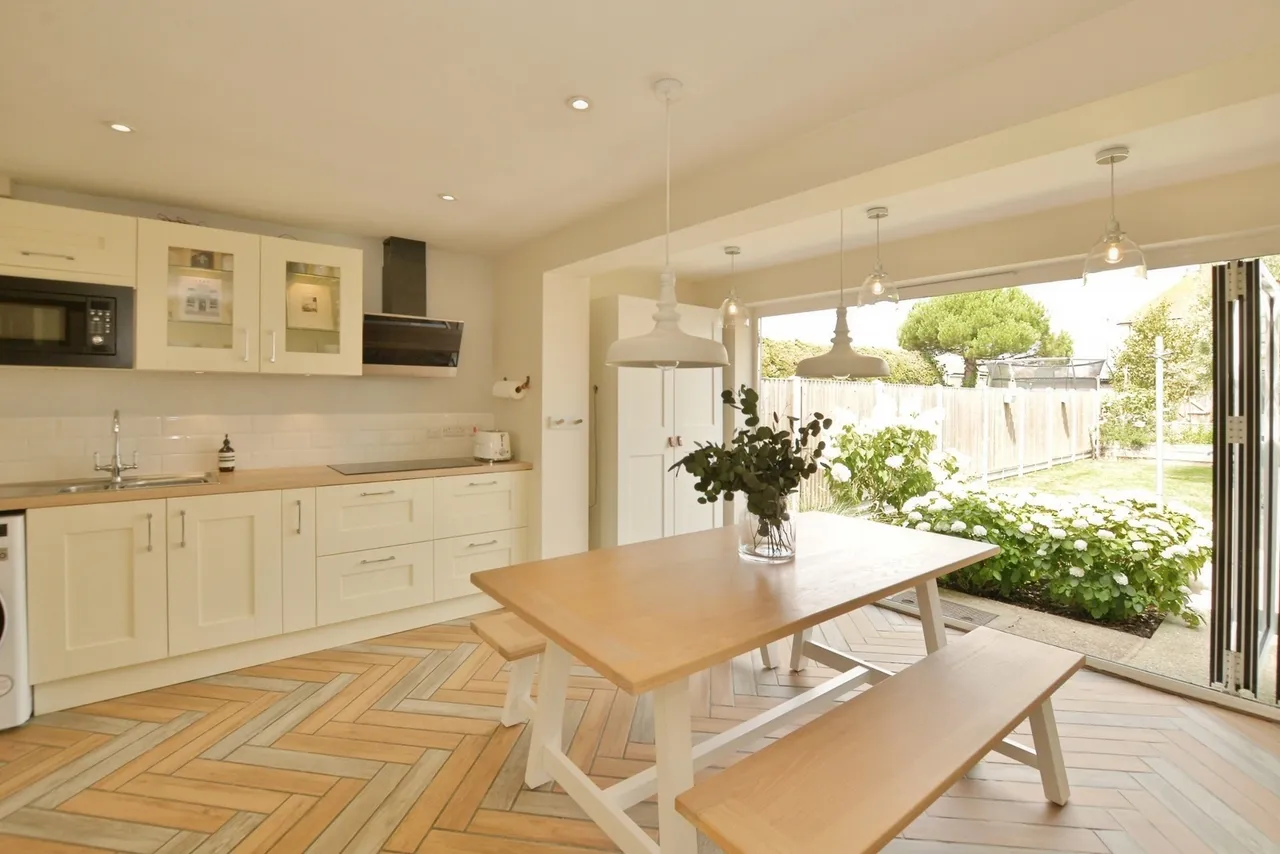 Queens Road, Littlestone, Kent, TN28, photo 4
