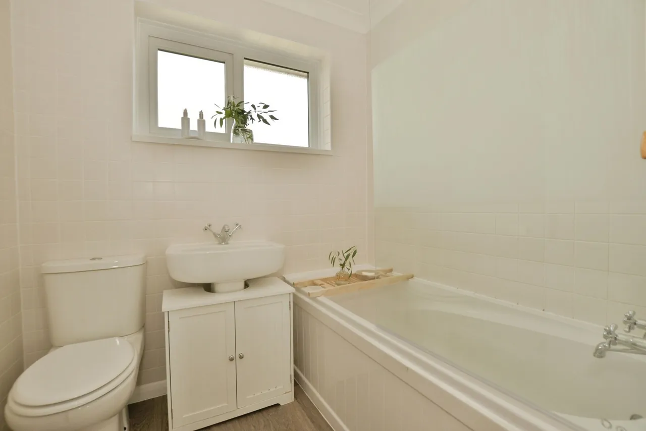 Queens Road, Littlestone, Kent, TN28, photo 9