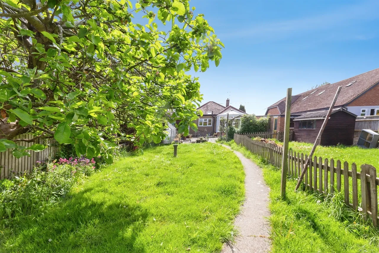 Weston Road, Aston Clinton, HP22, photo 31