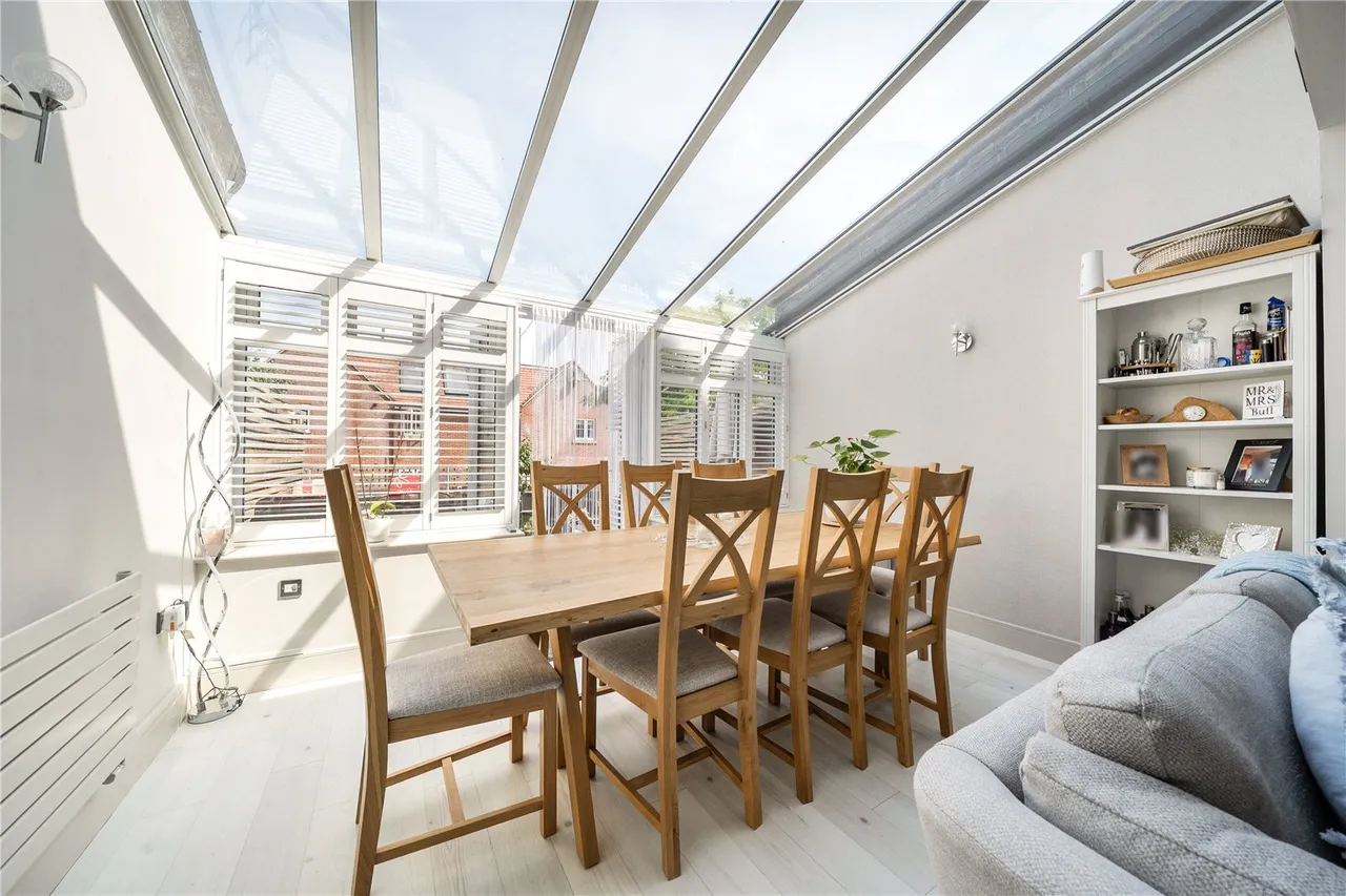 Hatts Close, Hartley Wintney, Hook, Hampshire, RG27 8WX, photo 7