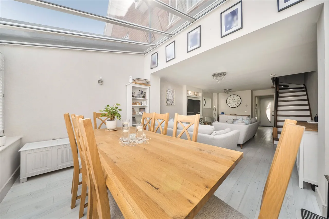 Hatts Close, Hartley Wintney, Hook, Hampshire, RG27 8WX, photo 8