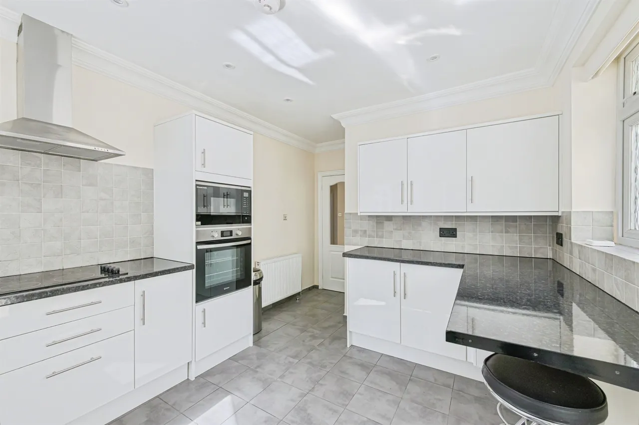 Bridle Lane, Sutton Coldfield, B74, photo 4