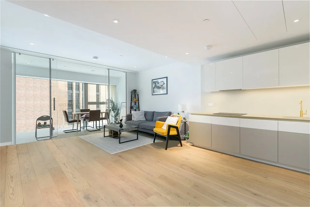 3 bed flat for sale, Alder House, Battersea Power Station, SW11