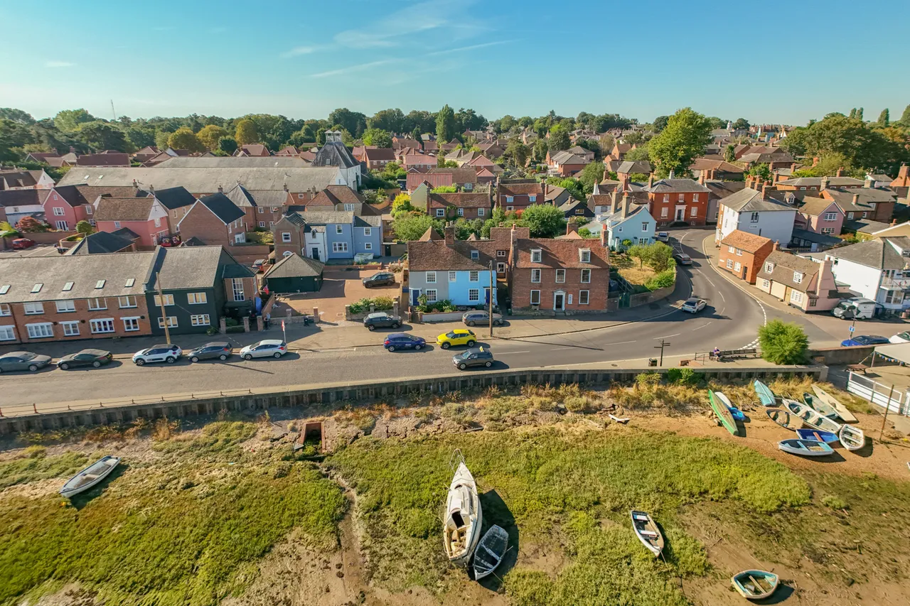 The Walls, Manningtree, CO11, photo 33