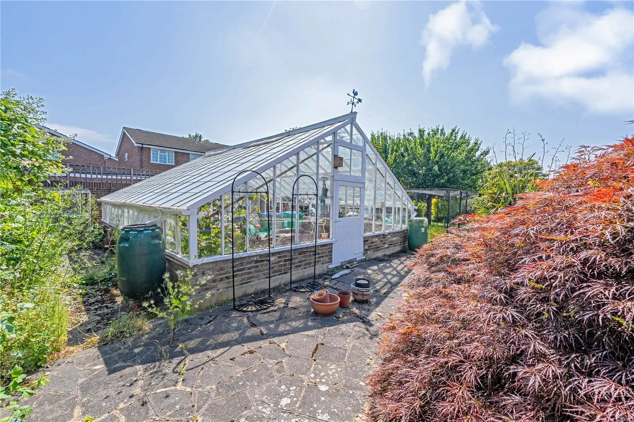 Acacia Road, Hampton, TW12 3DP, photo 12