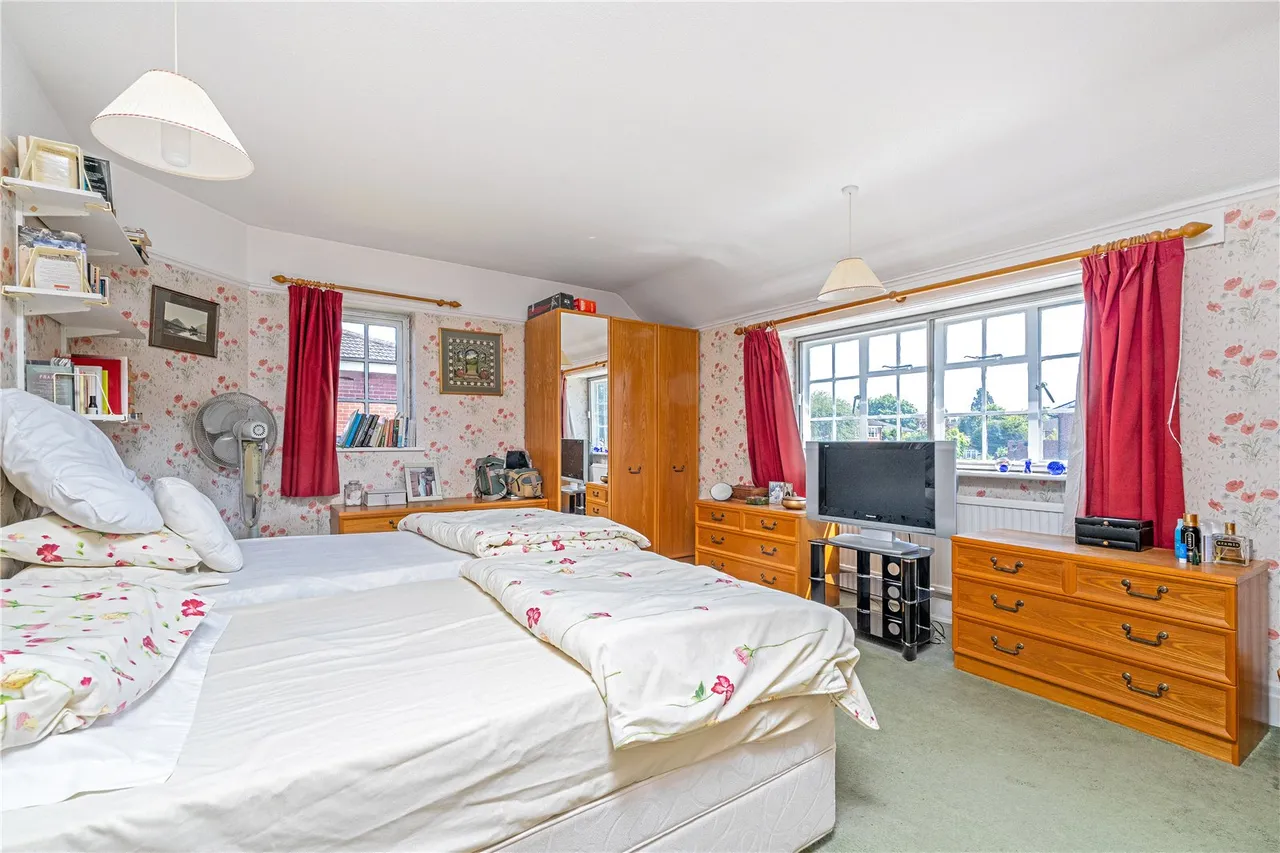 Acacia Road, Hampton, TW12 3DP, photo 7