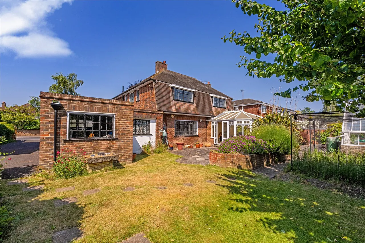 Acacia Road, Hampton, TW12 3DP, photo 9