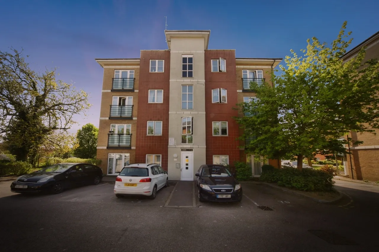 1 bed flat for sale, The Parklands, Dunstable, LU5