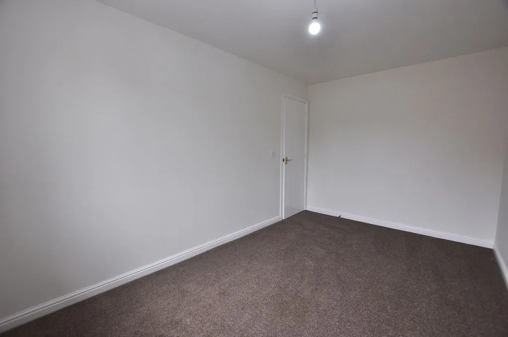 To LetRedwood Drive, Chorley, photo 9