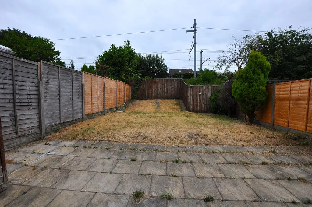 To LetRedwood Drive, Chorley, photo 16