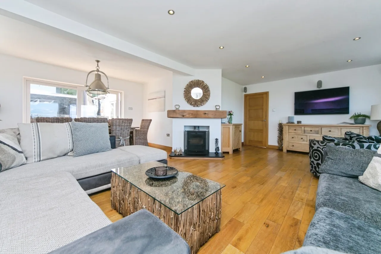 Llwyn Onn Estate, Abersoch, LL53, photo 18