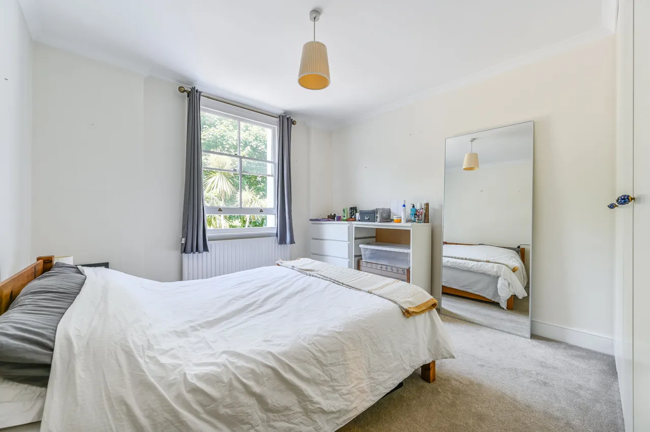 First Floor Flat, 25 Killyon Road, London, photo 4
