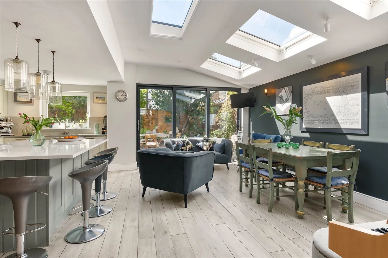 Octavia Street, London, 26 Octavia Street, SW11, photo 7