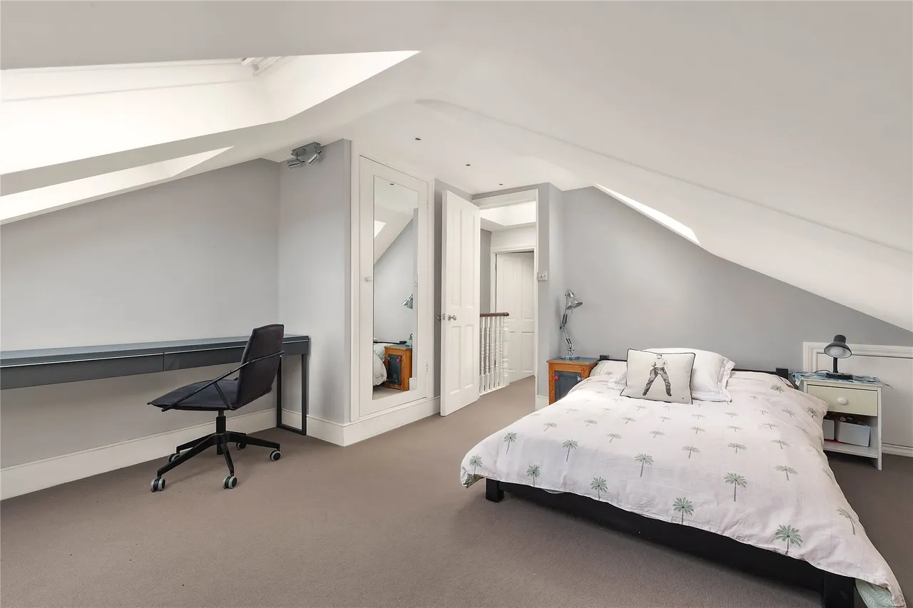 Octavia Street, London, 26 Octavia Street, SW11, photo 12
